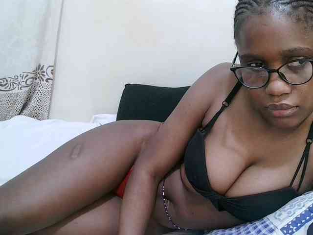 pretty-sonya webcam