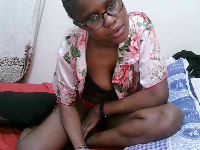 pretty-sonya webcam