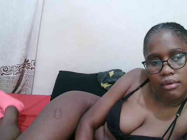 pretty-sonya webcam