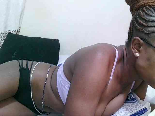 pretty-sonya webcam