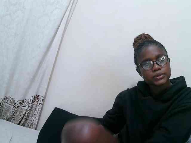 pretty-sonya webcam