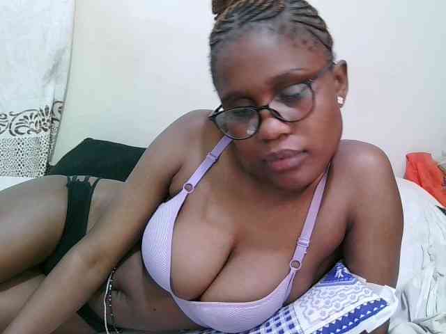 pretty-sonya webcam