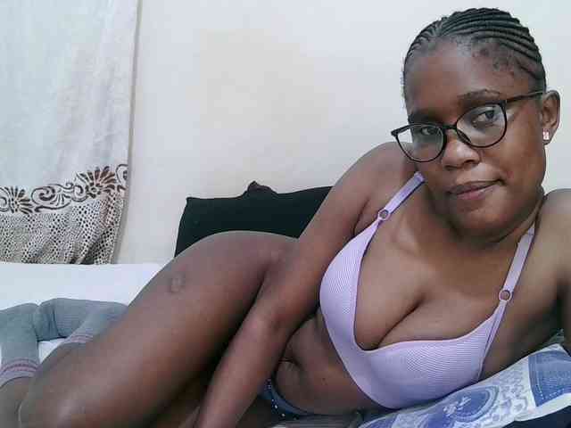 pretty-sonya webcam