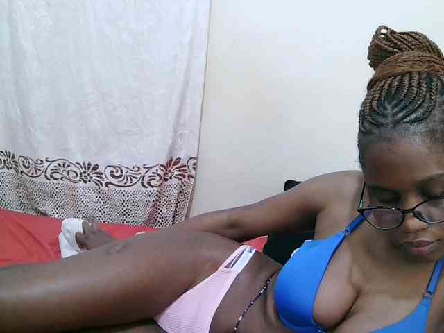 pretty-sonya webcam