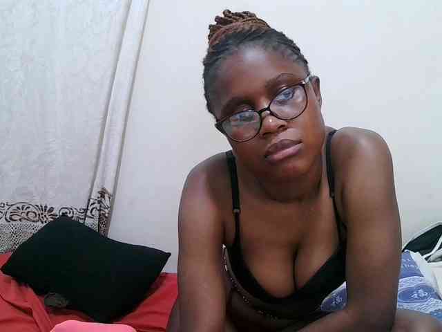 pretty-sonya webcam