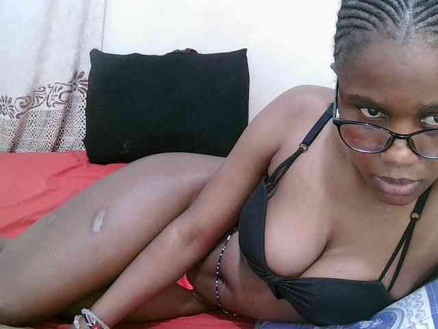 pretty-sonya webcam