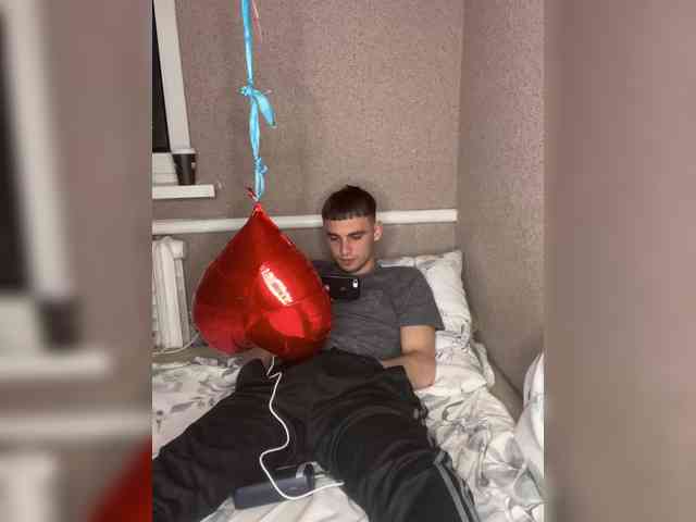 Radislav2001 Live Webcam on BongaCams