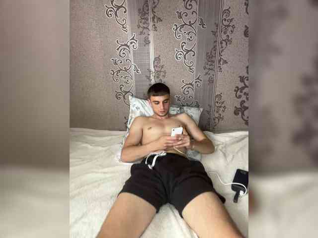 Radislav2001 Live Webcam on BongaCams