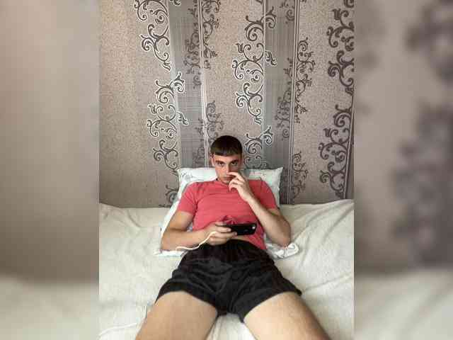 Radislav2001 Live Webcam on BongaCams