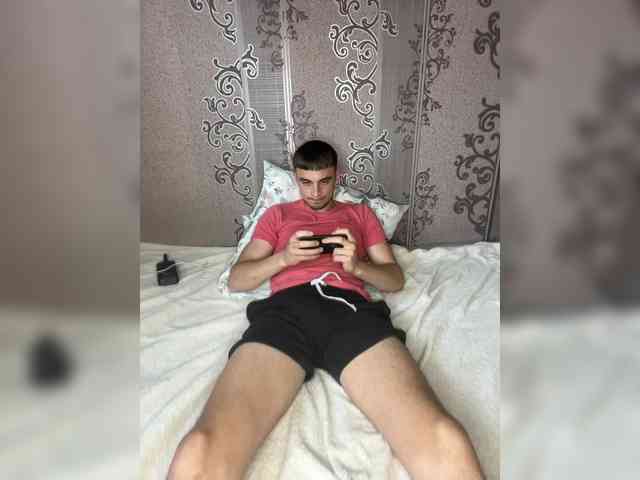 Radislav2001 Live Webcam on BongaCams