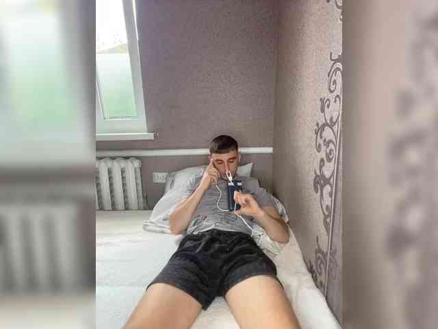 Radislav2001 Live Webcam on BongaCams