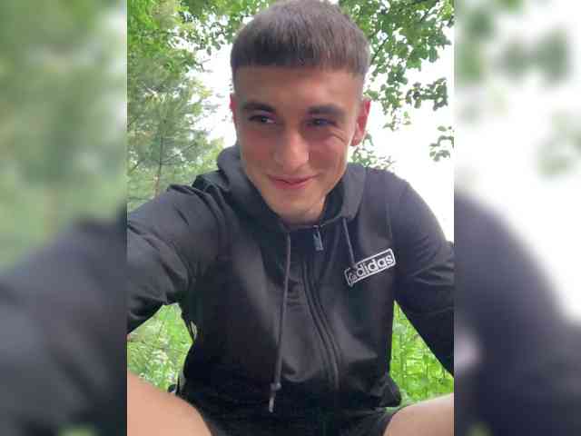 Radislav2001 Live Webcam on BongaCams