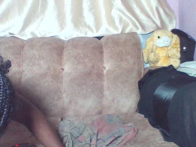 sexyass33 on BongaCams 