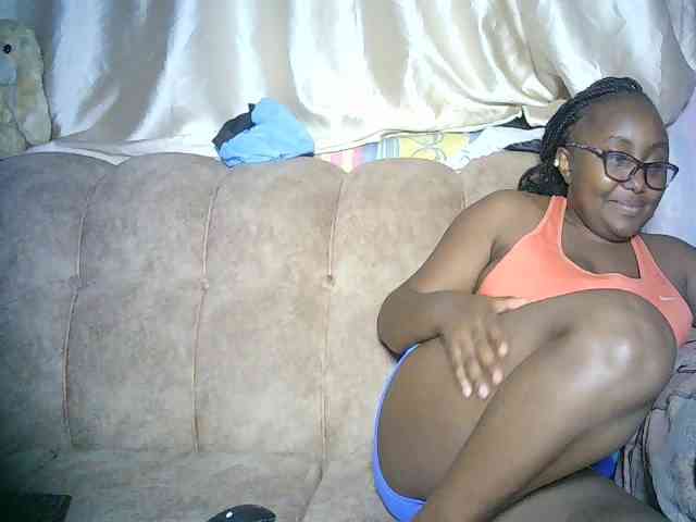 sexyass33 webcam