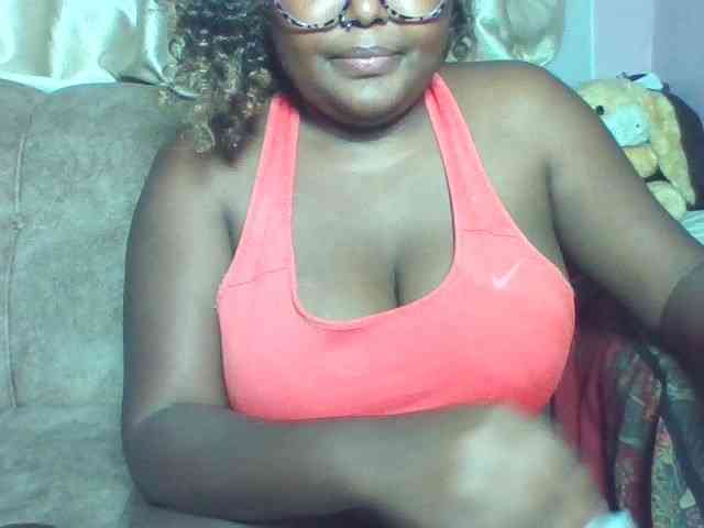 sexyass33 webcam