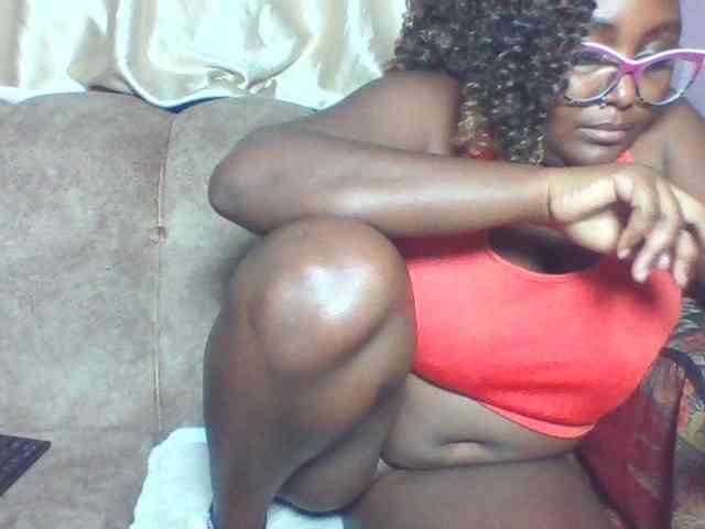 sexyass33 webcam