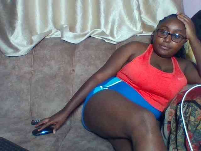 sexyass33 webcam
