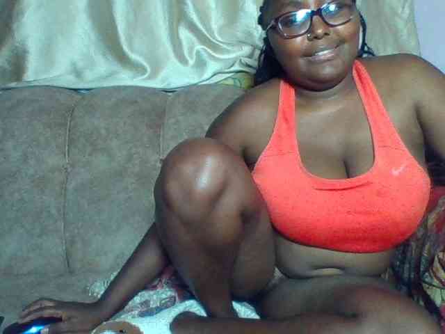 sexyass33 webcam