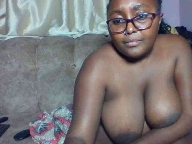 sexyass33 webcam