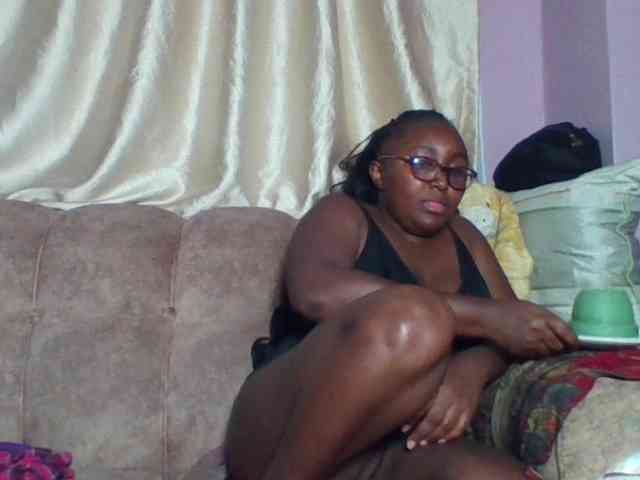 sexyass33 webcam