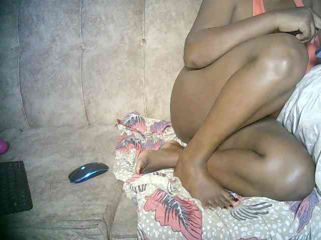 sexyass33 webcam