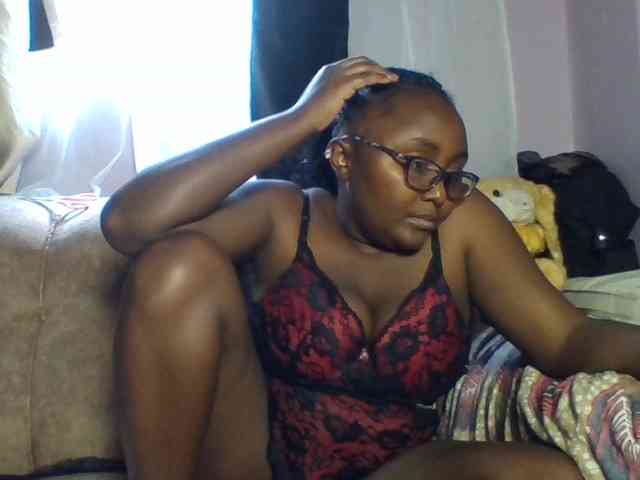sexyass33 webcam