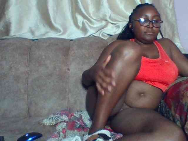 sexyass33 webcam