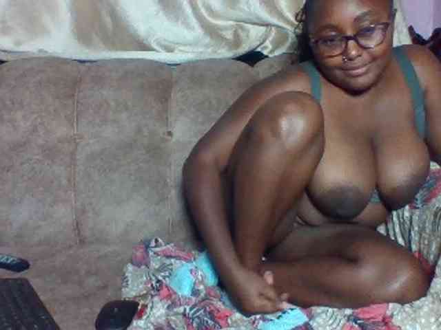 sexyass33 webcam