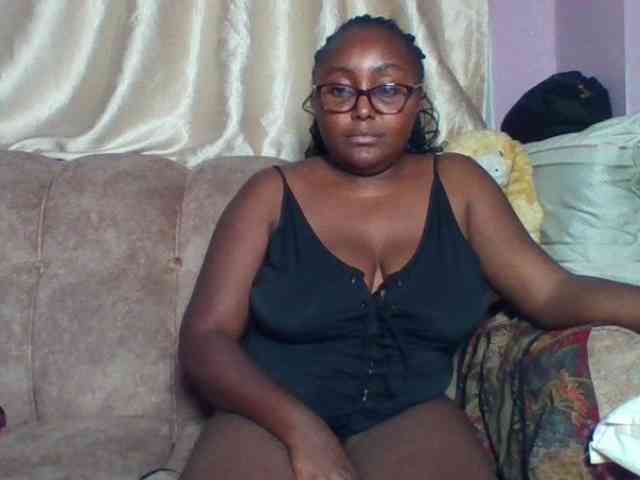 sexyass33 webcam
