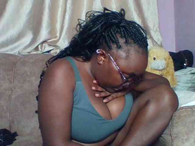 sexyass33 webcam