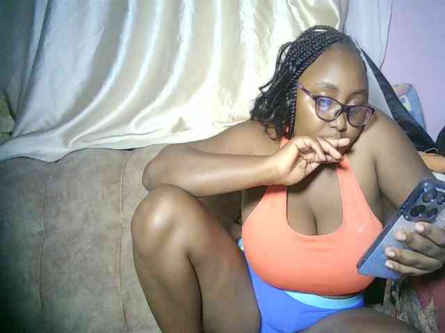 sexyass33 webcam