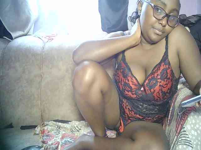 sexyass33 webcam