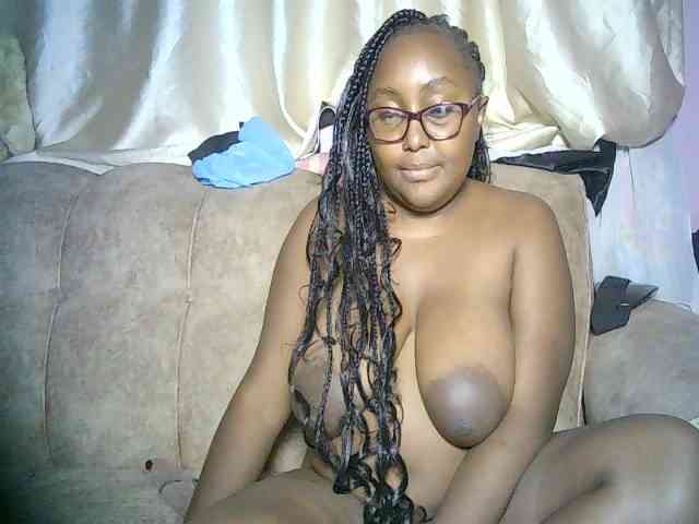 sexyass33 webcam
