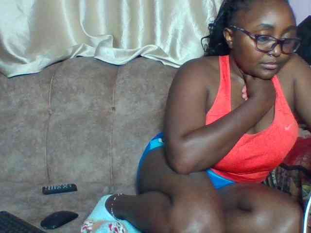 sexyass33 webcam