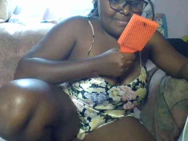sexyass33 webcam