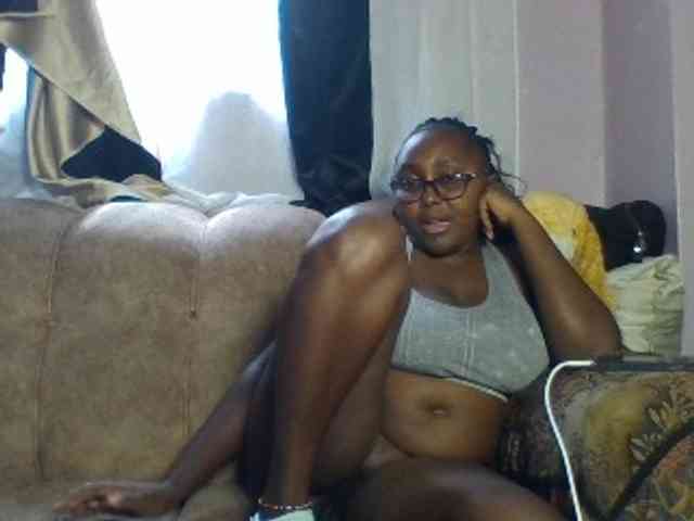 sexyass33 webcam