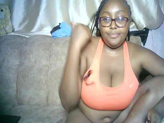 sexyass33 webcam