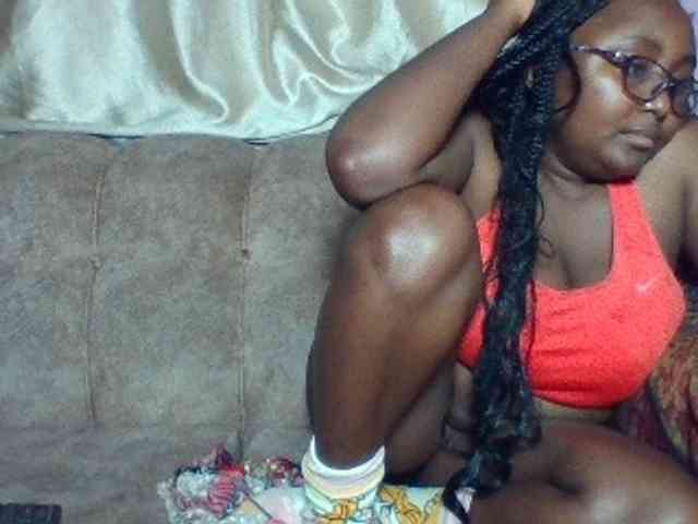 sexyass33 webcam
