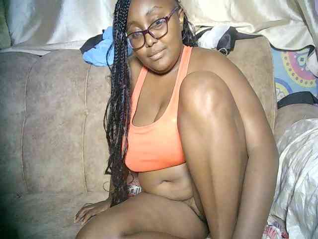 sexyass33 webcam