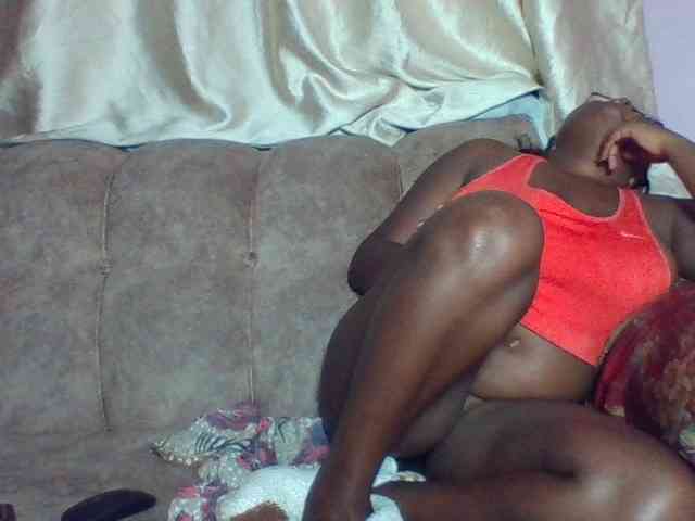 sexyass33 webcam