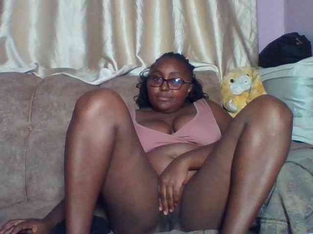 sexyass33 webcam