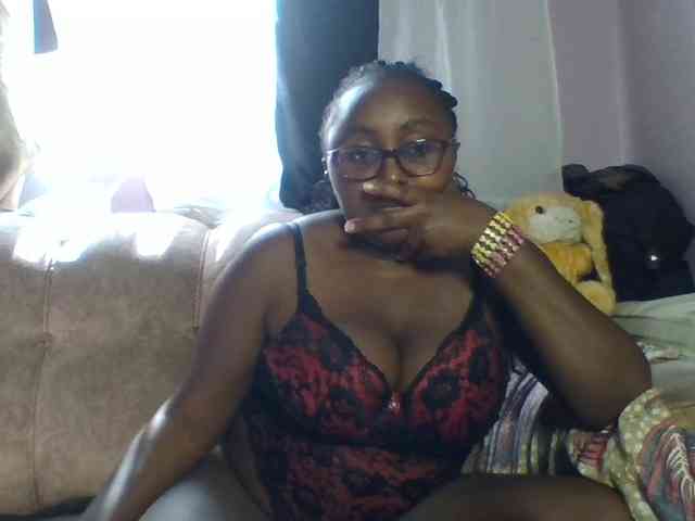 sexyass33 webcam
