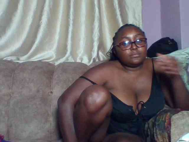 sexyass33 webcam