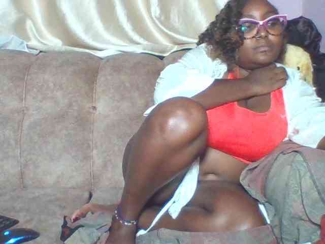 sexyass33 webcam