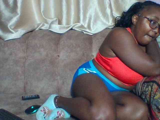 sexyass33 webcam