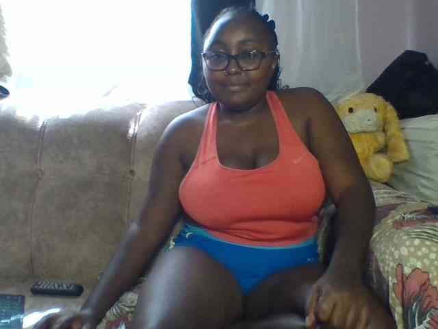 sexyass33 webcam