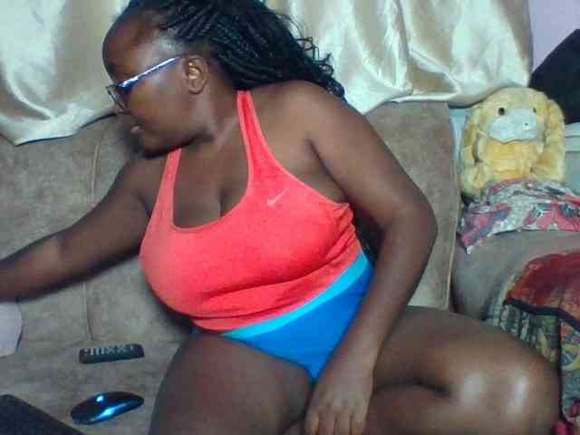 sexyass33 webcam