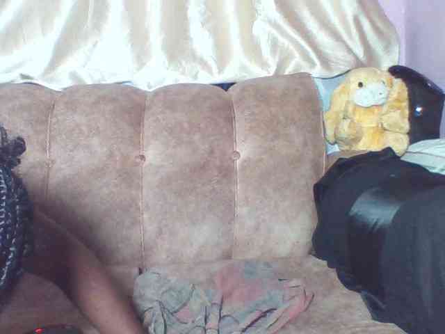 sexyass33 webcam