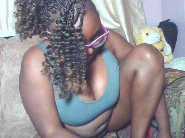 sexyass33 webcam