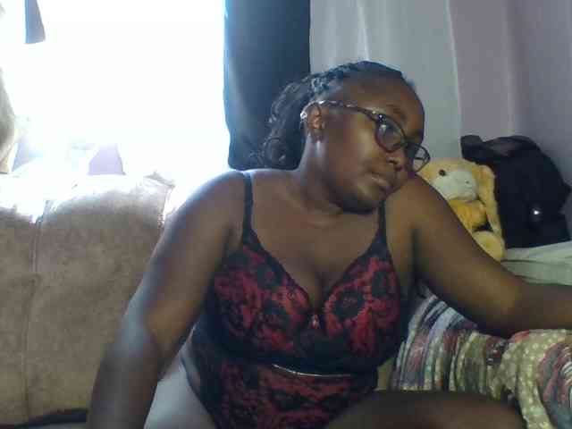 sexyass33 webcam
